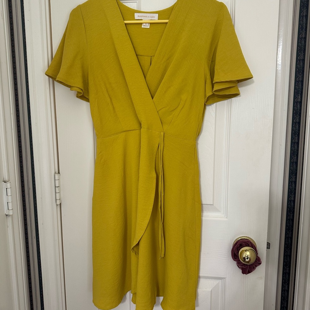 Monteau Yellow Flutter Sleeve Midi Dress